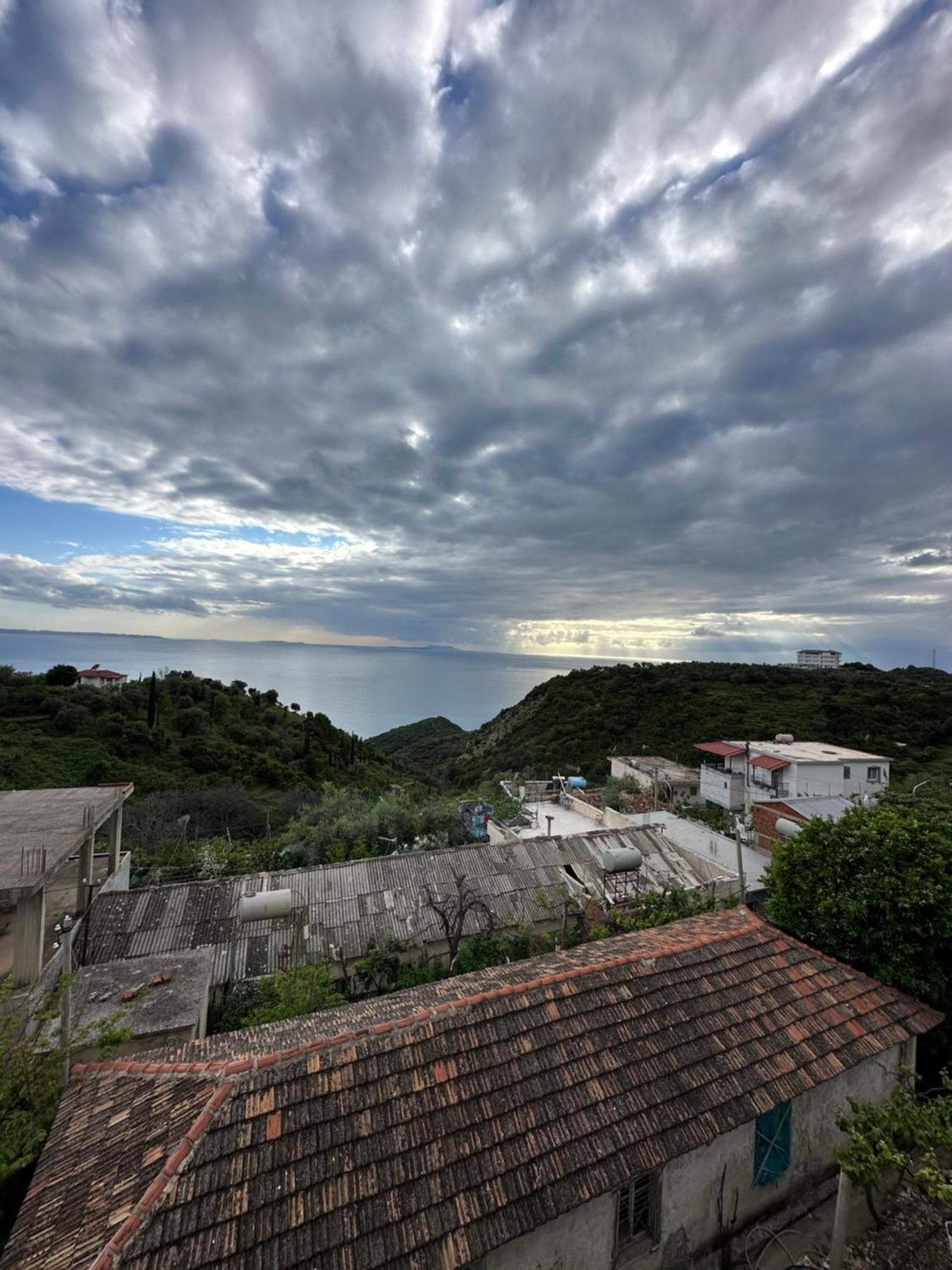 Selami Sea View Apartments Лукове Экстерьер фото