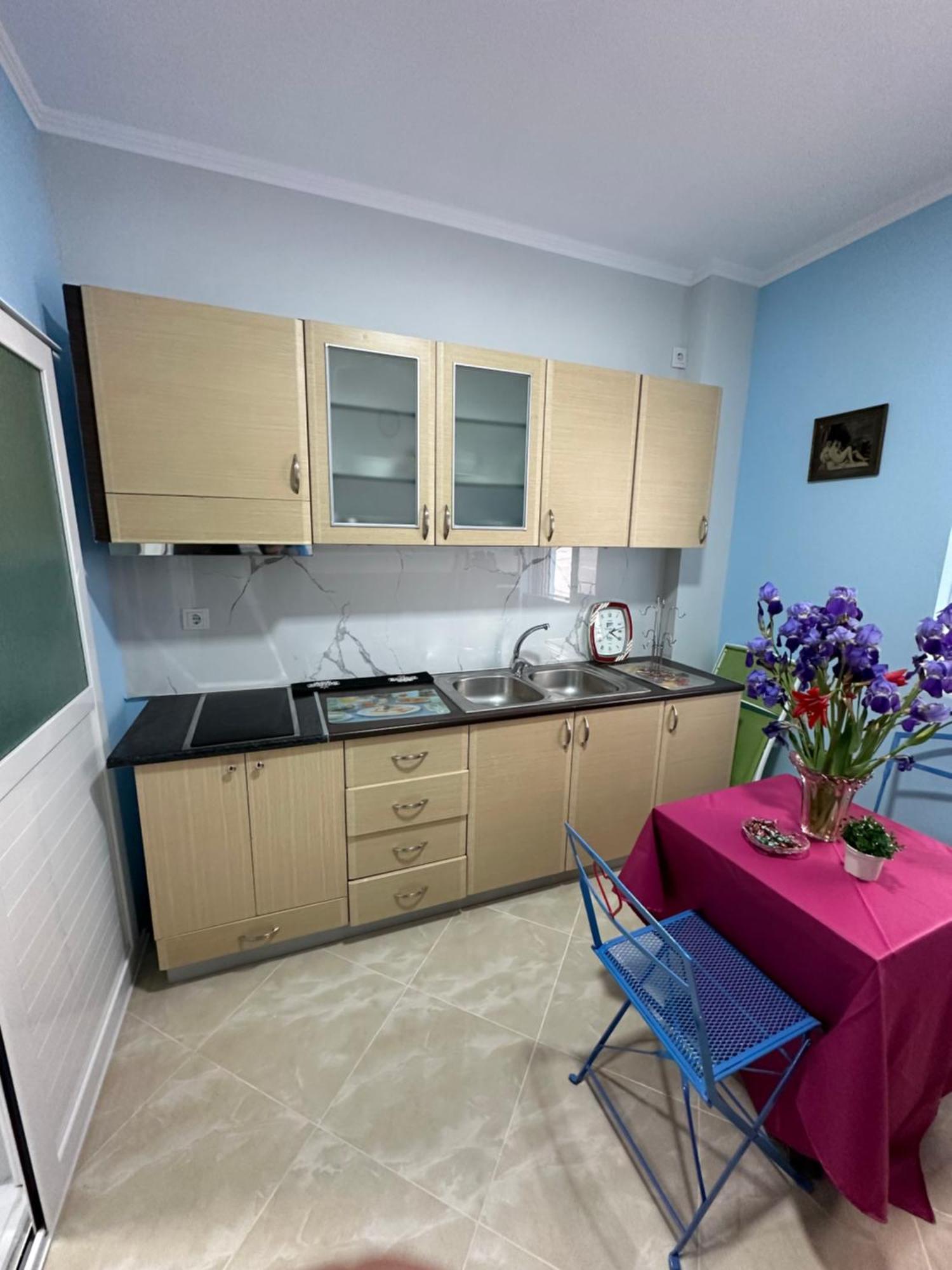 Selami Sea View Apartments Лукове Экстерьер фото