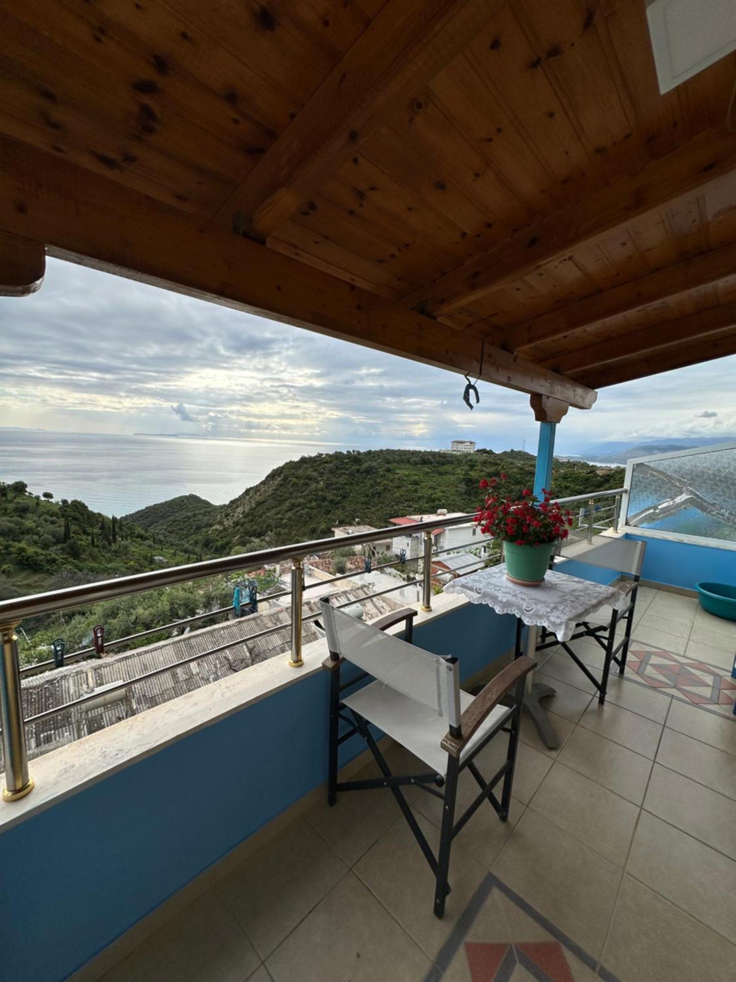 Selami Sea View Apartments Лукове Экстерьер фото