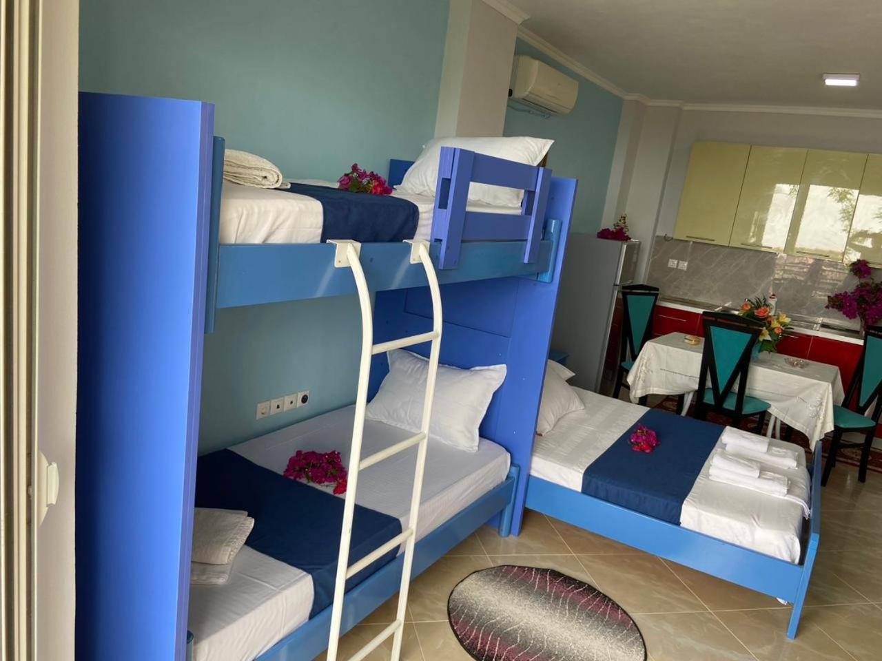 Selami Sea View Apartments Лукове Экстерьер фото