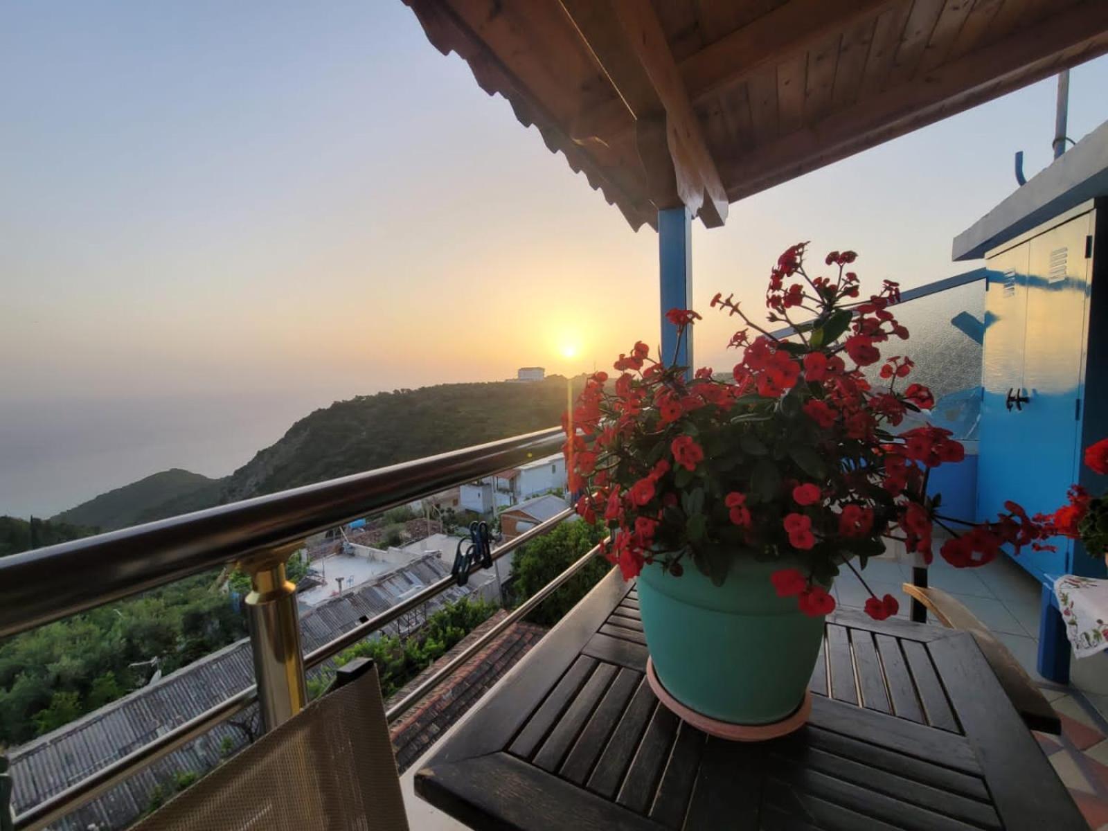 Selami Sea View Apartments Лукове Экстерьер фото